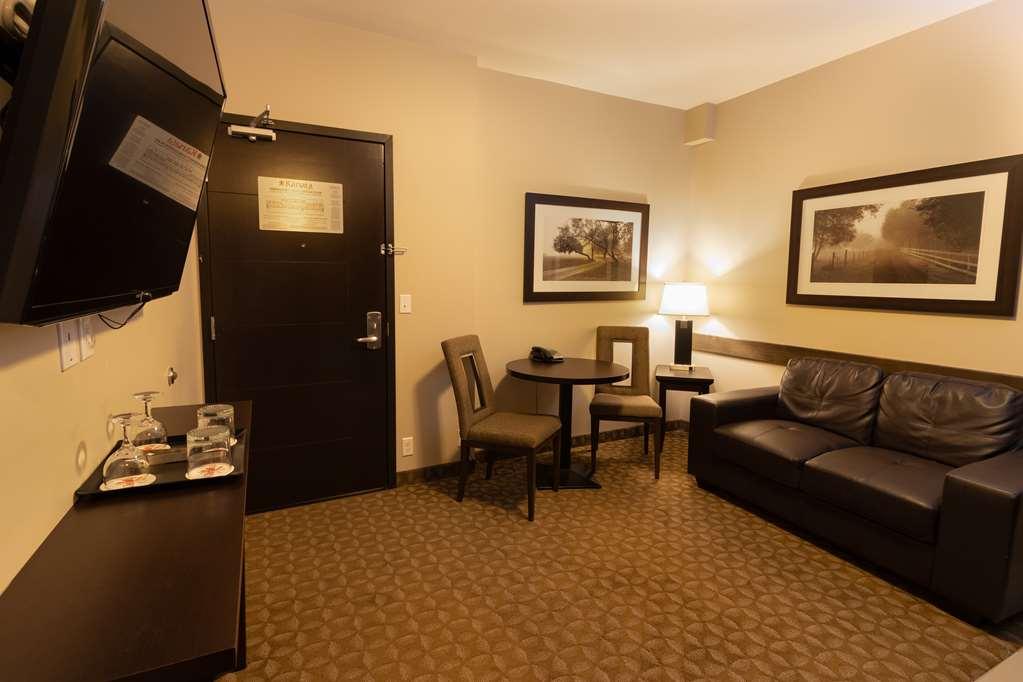 Kanata Whitecourt Pokoj fotografie
