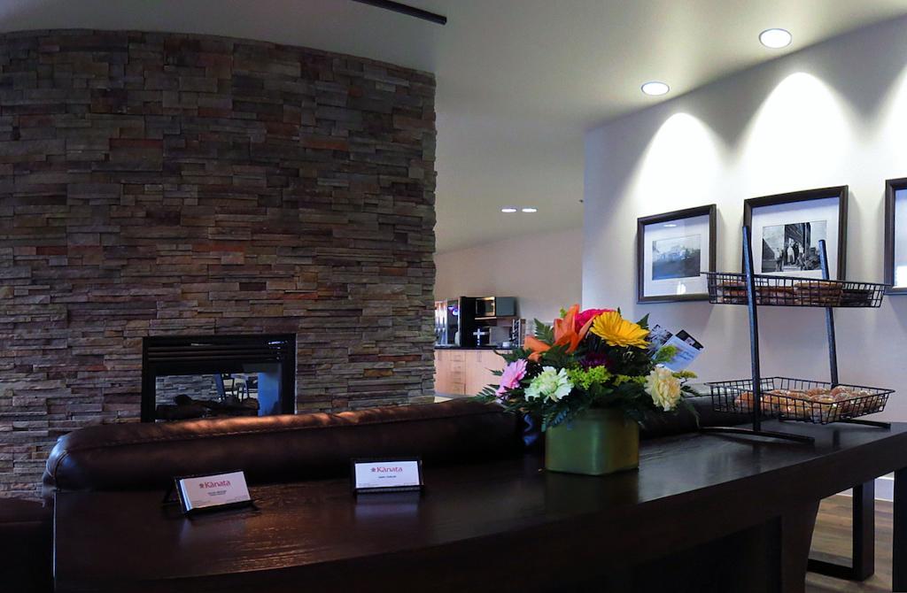 Kanata Whitecourt Exteriér fotografie